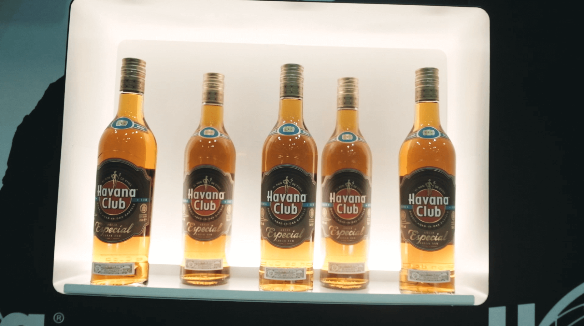 Havana Club Especial Packshot